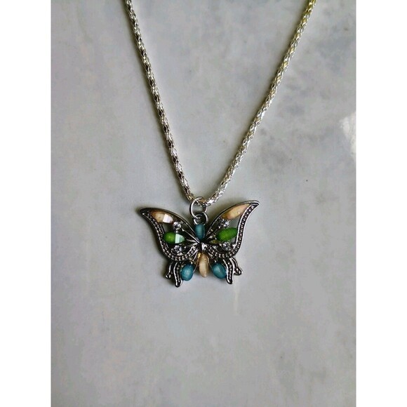 Vintage Intricate Beads Silver Tone Butterfly Necklace 18K GF Chain - Picture 2 of 7